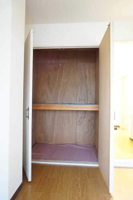 物件内観写真16　(収納)