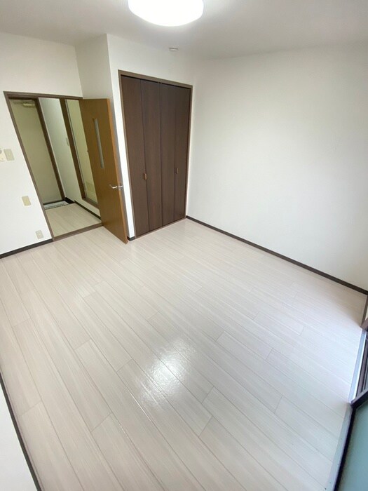 物件内観写真9　(居室)