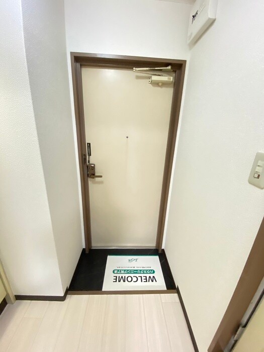 物件内観写真15　(玄関)