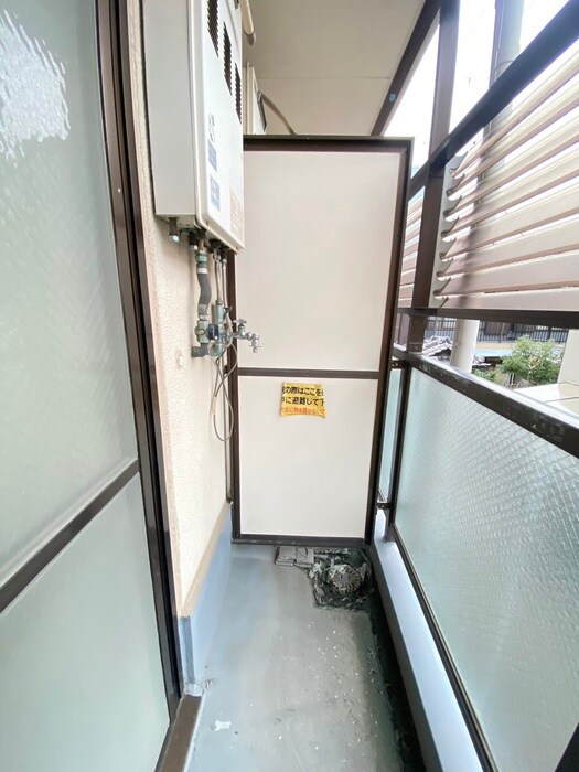 物件内観写真19　(洗濯機置場)