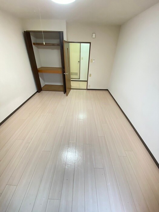 物件内観写真22　(居室)