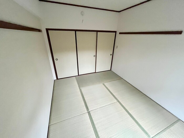 物件内観写真10　(居室)