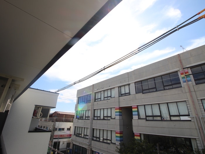 物件内観写真22　(室内からの展望)