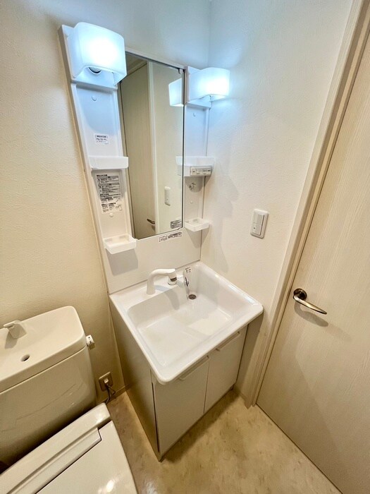 物件内観写真12　(洗面)