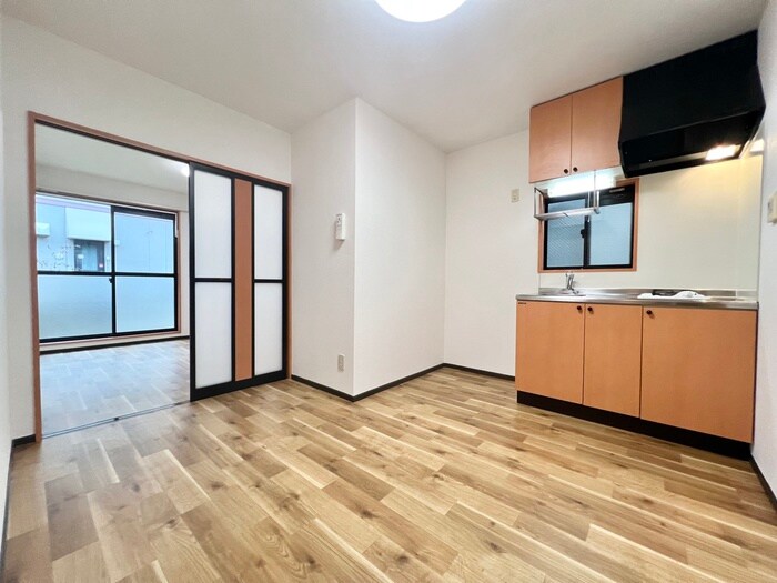 物件内観写真8　(居室)