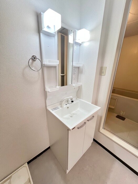 物件内観写真13　(洗面)