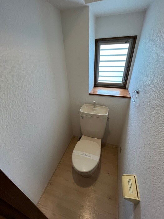 物件内観写真10　(トイレ)