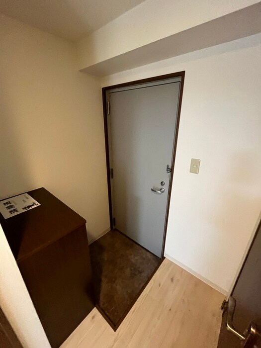 物件内観写真21　(玄関)