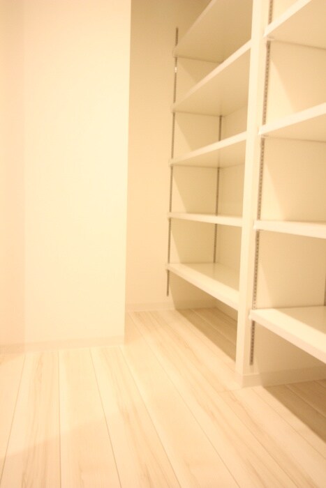 物件内観写真18　(靴箱)