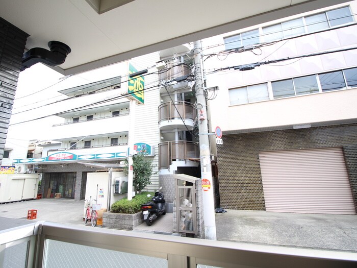 物件内観写真22　(室内からの展望)