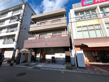 ユウアイ若松ビル外観写真