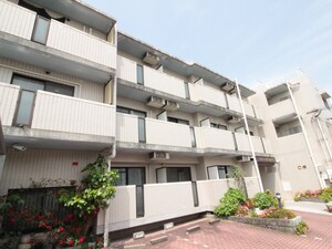 サンフェスタ東福寺　Ｃ棟外観写真