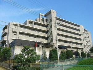 エスリ－ド豊中西緑丘（２０１）外観写真