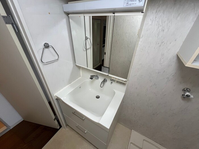 物件内観写真12　(洗面)