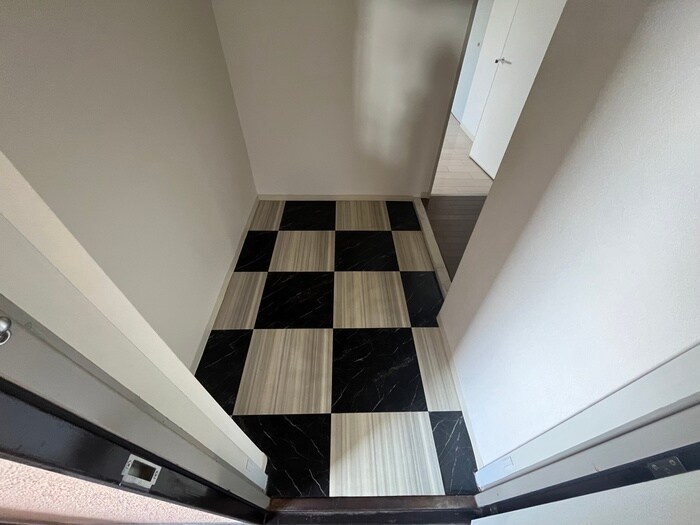 物件内観写真22　(玄関)