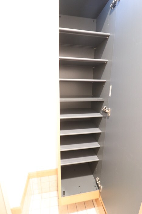 物件内観写真15　(靴箱)