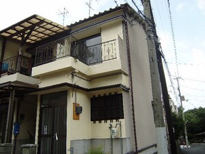 伊勢様貸家外観写真