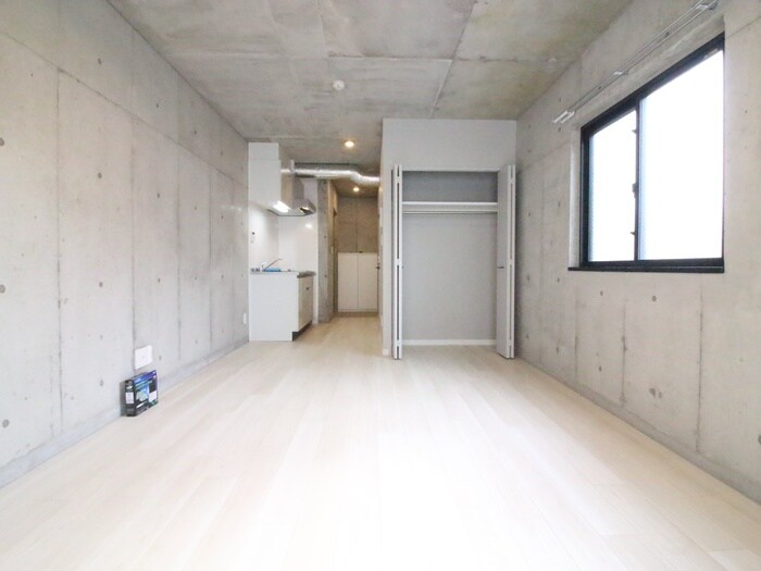 物件内観写真3　(居室)