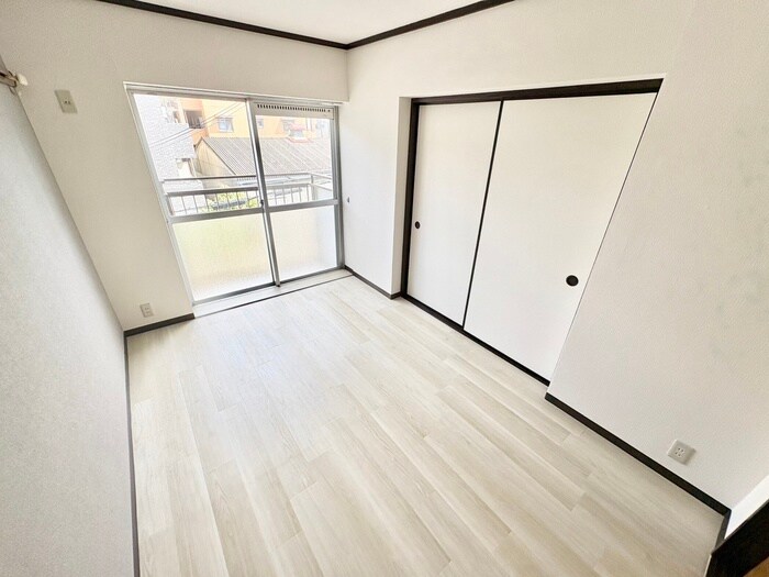 物件内観写真16　(居室)