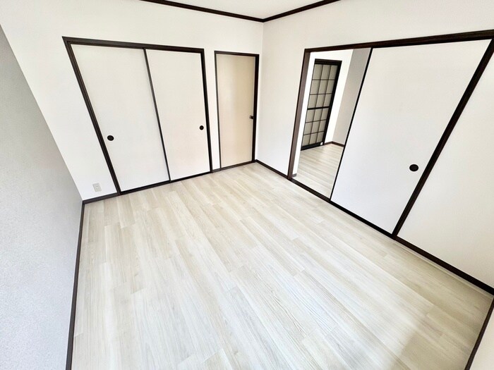 物件内観写真18　(居室)