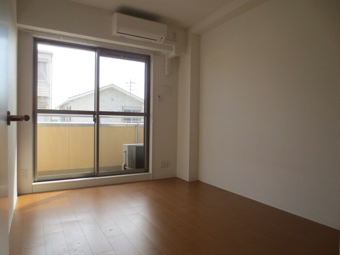 物件内観写真18　(居室)