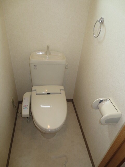 物件内観写真9　(トイレ)