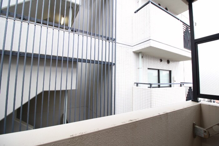 物件内観写真19　(室内からの展望)