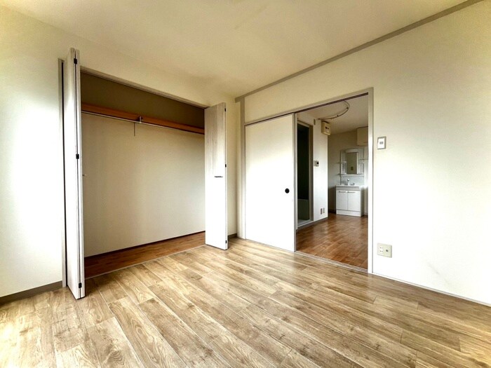 物件内観写真15　(居室)