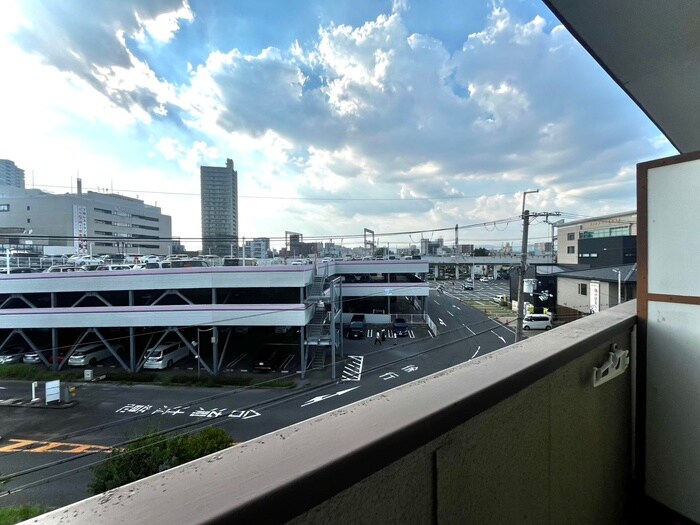 物件内観写真22　(室内からの展望)