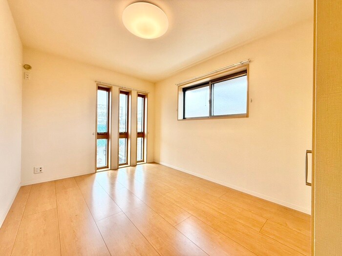 物件内観写真9　(居室)