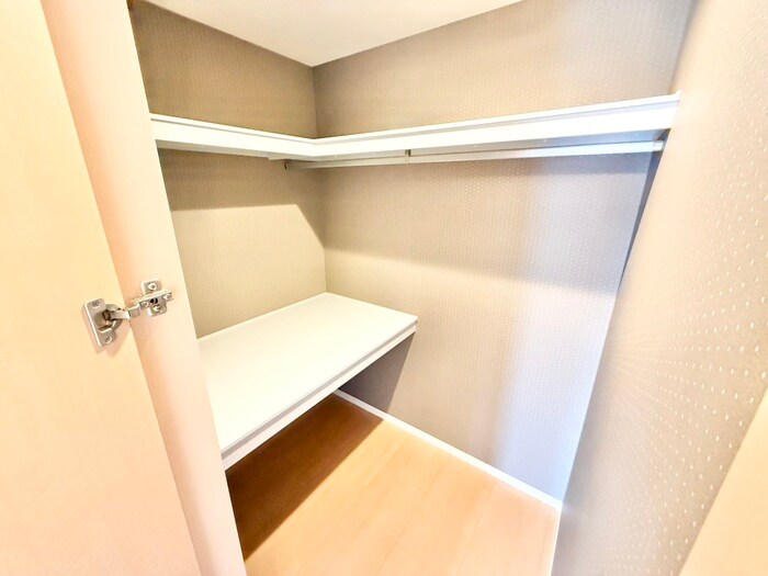 物件内観写真16　(収納)
