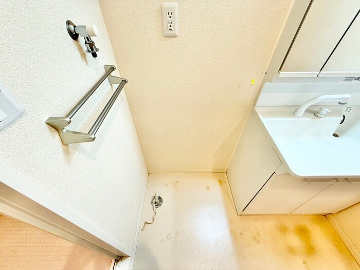 物件内観写真19　(洗濯機置場)