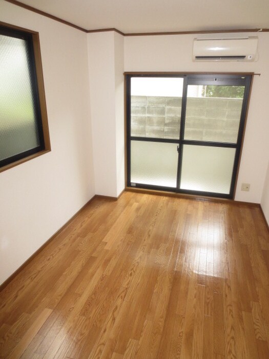 物件内観写真5　(居室)