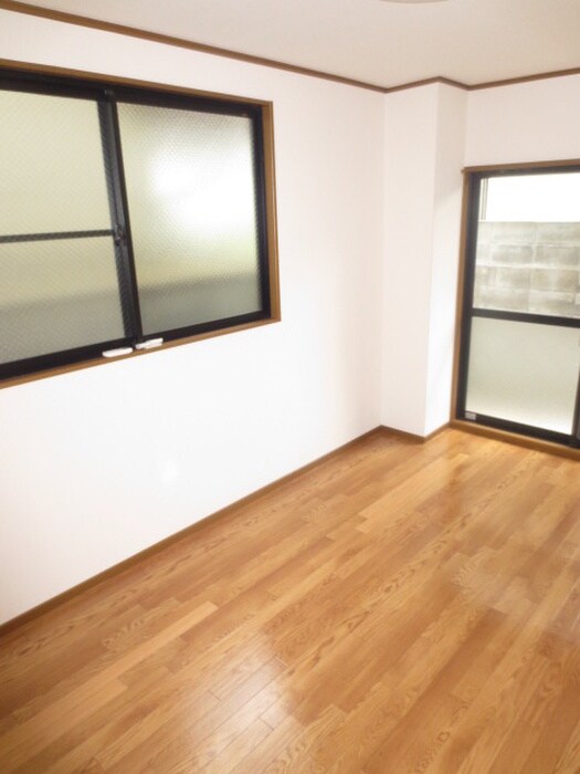 物件内観写真6　(居室)