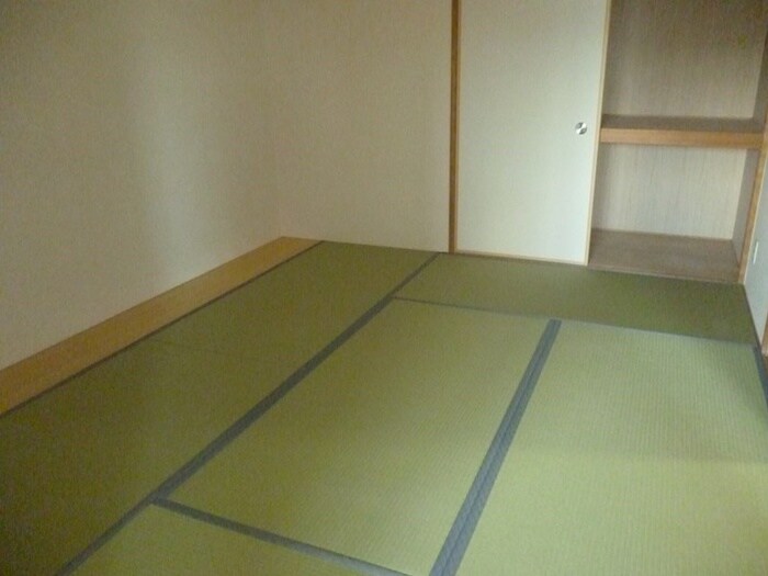 物件内観写真16　(収納)