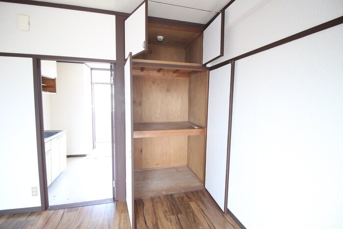 物件内観写真9　(収納)