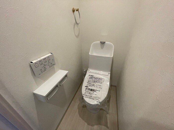 物件内観写真9　(トイレ)
