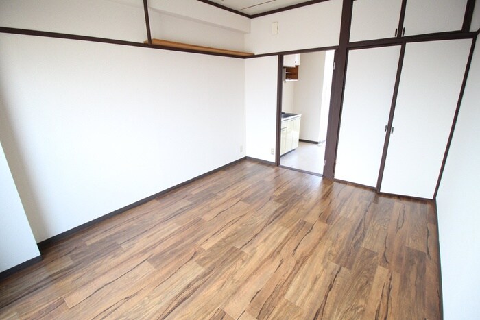 物件内観写真12　(居室)