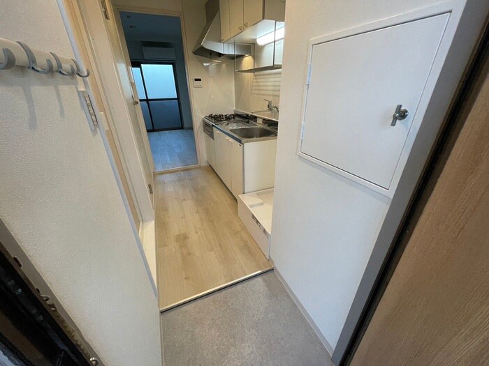 物件内観写真15　(廊下)