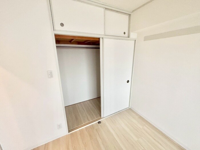 物件内観写真15　(収納)