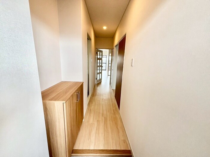 物件内観写真19　(廊下)