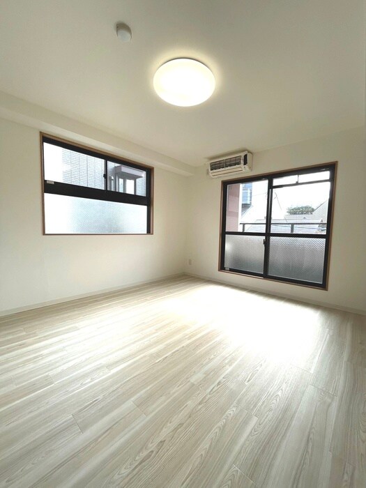 物件内観写真10　(居室)