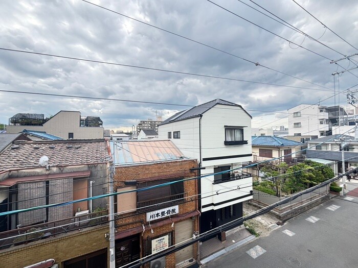 物件内観写真18　(室内からの展望)