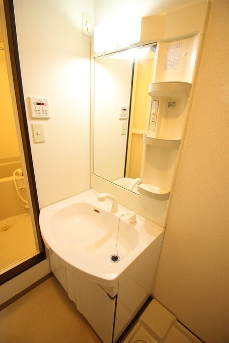 物件内観写真8　(洗面)