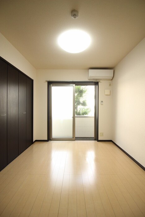 物件内観写真13　(居室)