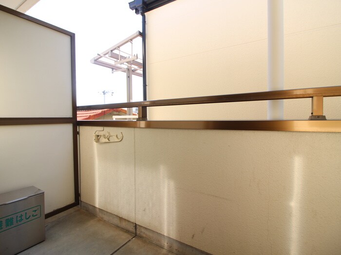 物件内観写真16　(室内からの展望)