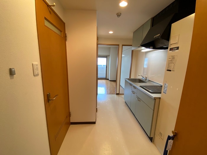 物件内観写真16　(廊下)