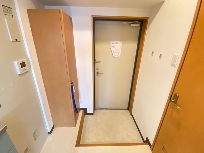 物件内観写真17　(玄関)