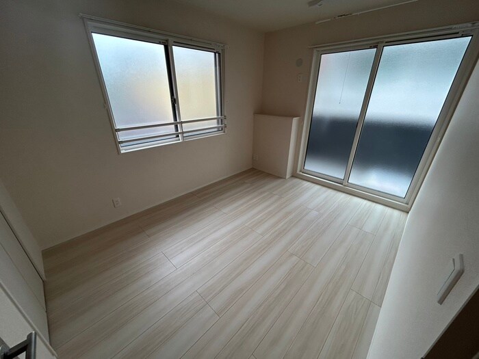 物件内観写真9　(居室)