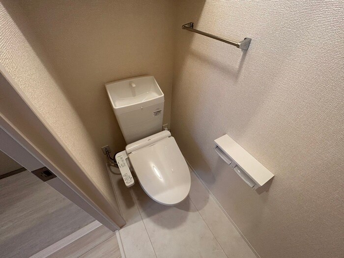 物件内観写真12　(トイレ)